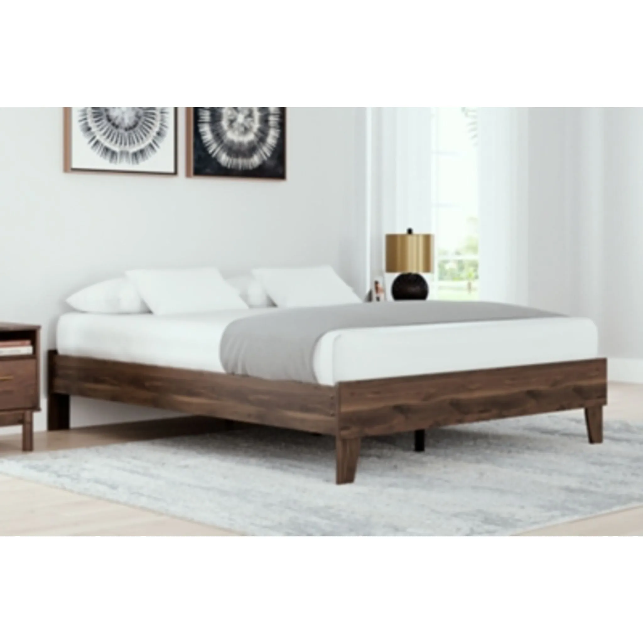 Calverson Queen Platform Bed