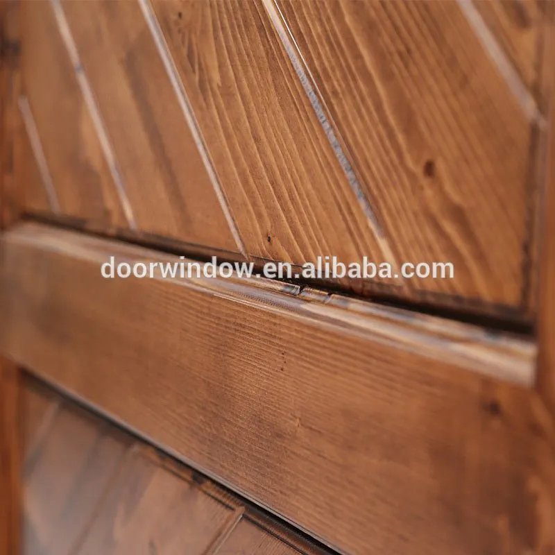 Canadian Knotty Pine Wood wooden door frame decoration Sliding Barn Door Indoor cheap swinging doors by Doorwin