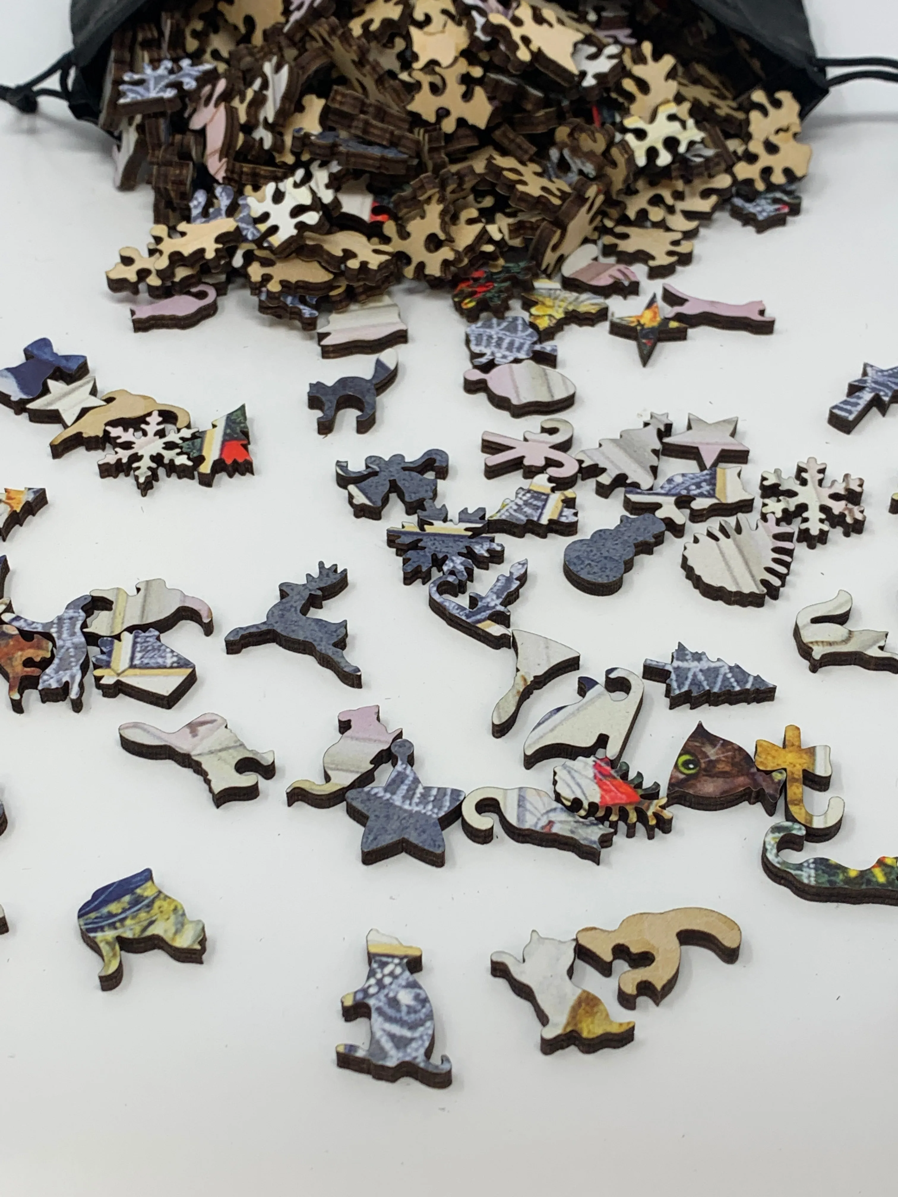 Christmas Snack - 375 Piece Wooden Jigsaw Puzzle